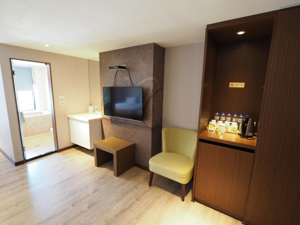 Kailan Hotel Toucheng Extérieur photo