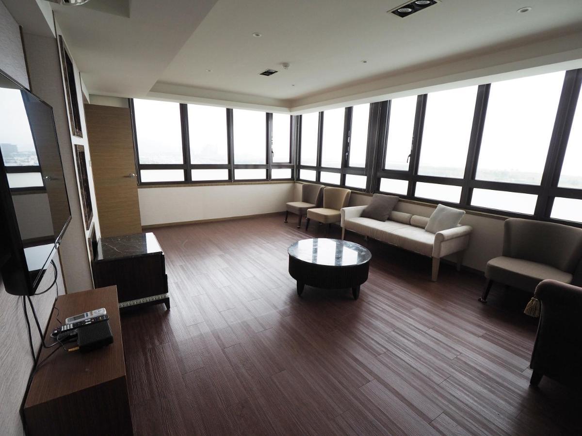 Kailan Hotel Toucheng Extérieur photo